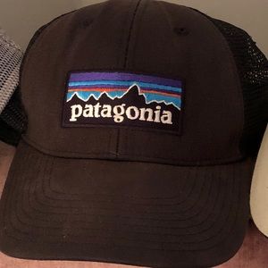 Patagonia Adult size adjustable snap mesh back